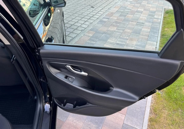 Hyundai I30 cena 54900 przebieg: 67000, rok produkcji 2020 z Gniezno małe 232